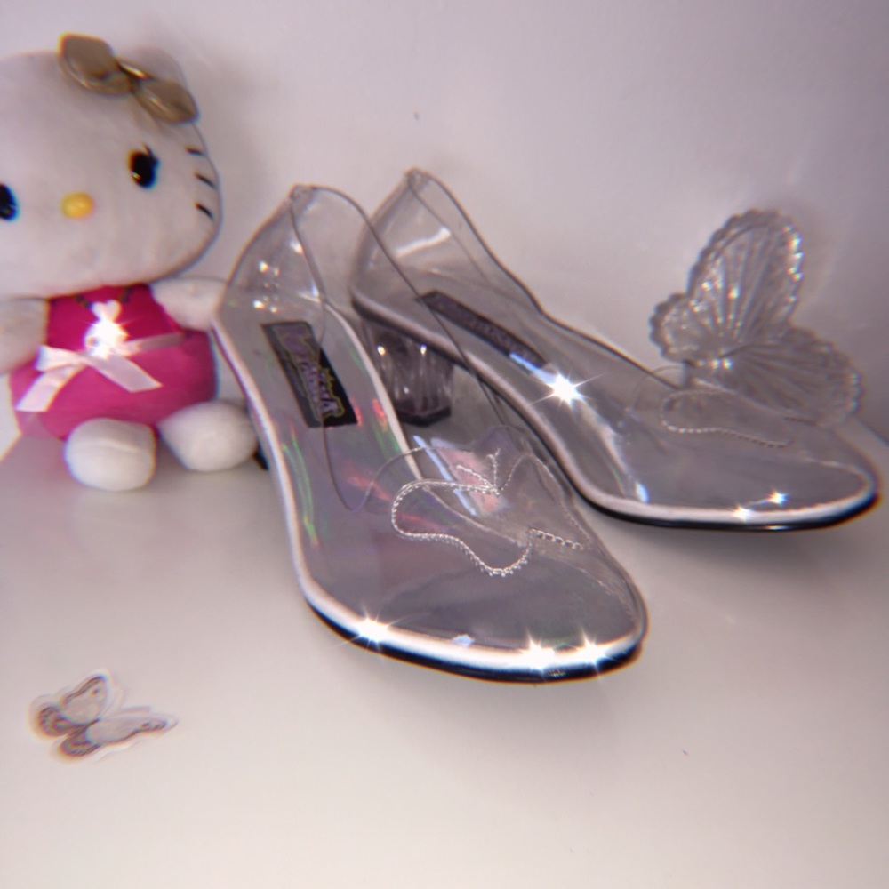 Butterfly heels